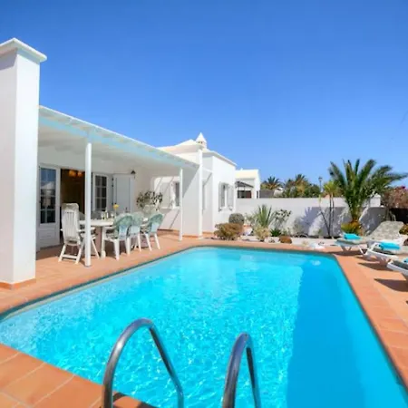 Puerto Del Carmen Sleeps 10 Pool Wifi *