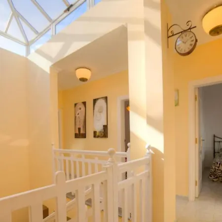 Villa Puerto Del Carmen Sleeps 10 Pool Wifi Puerto del Carmen (Lanzarote)